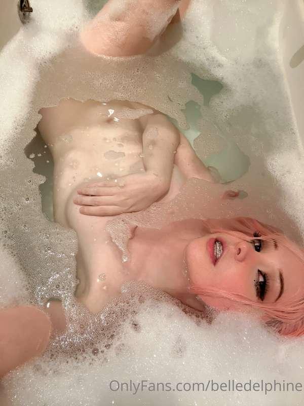 belledelphine image #9