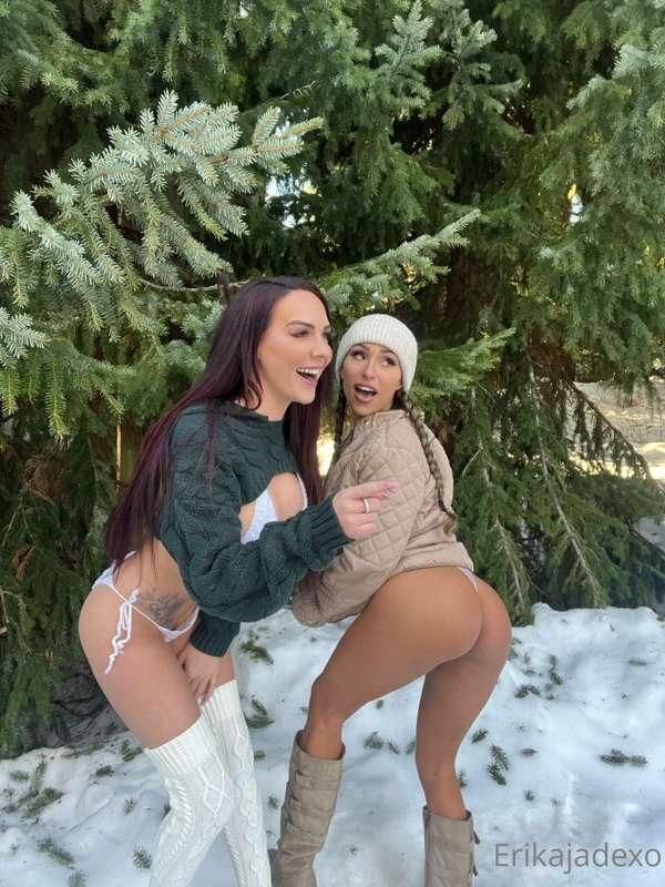 My girl @sarenabanks is so Hot😈 Follow her and tell her I se..