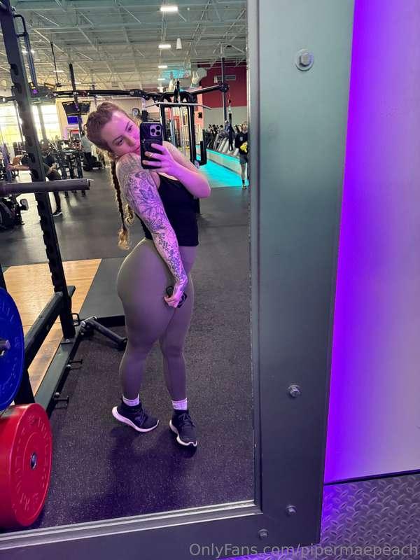 Gym time is fun time! Let’s lift each other up ~ Who’s in fo..