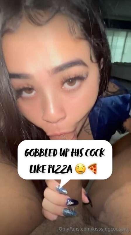 🍕 SUCKED 𝙏𝙃𝙀 𝙋𝙄𝙕𝙕𝘼 𝙂𝙐𝙔 🍕 Today I had my pizza delivered at m..