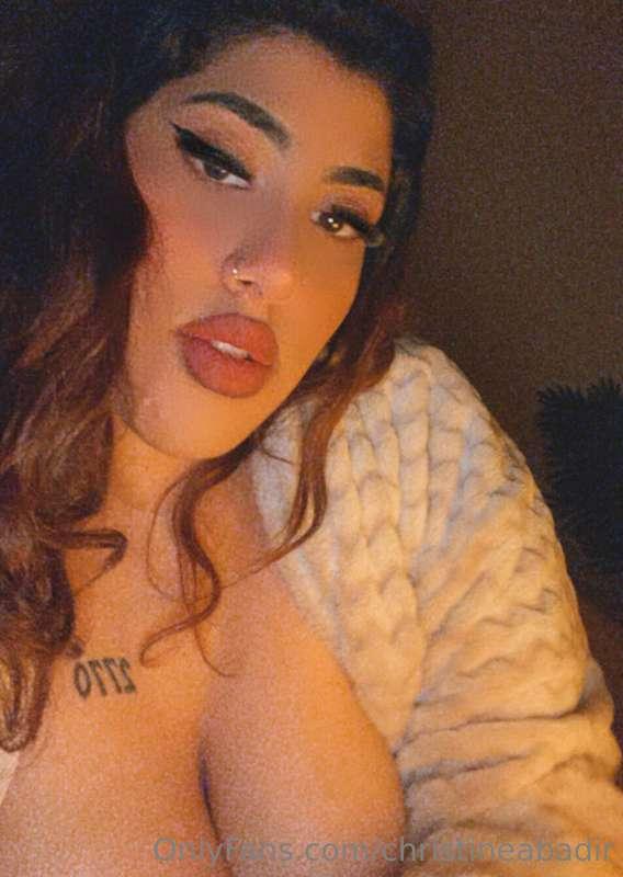 Late Night selfies. 💋