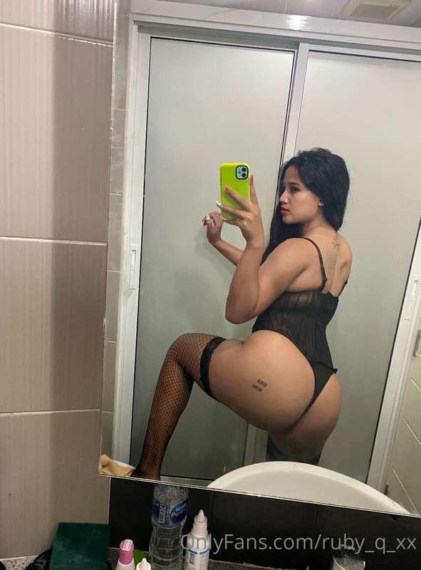 Kiss my Latina ass 💋🍑