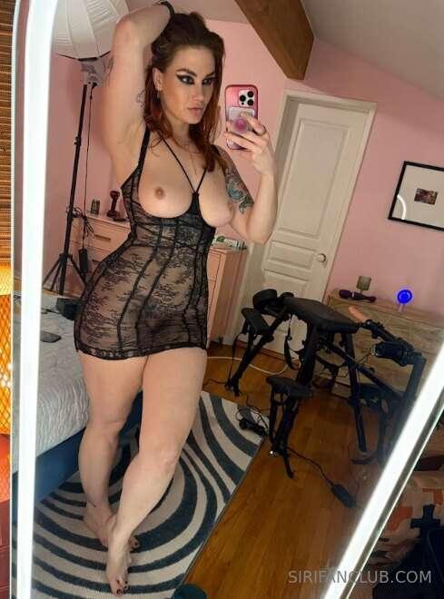Oh, look titties! 😜