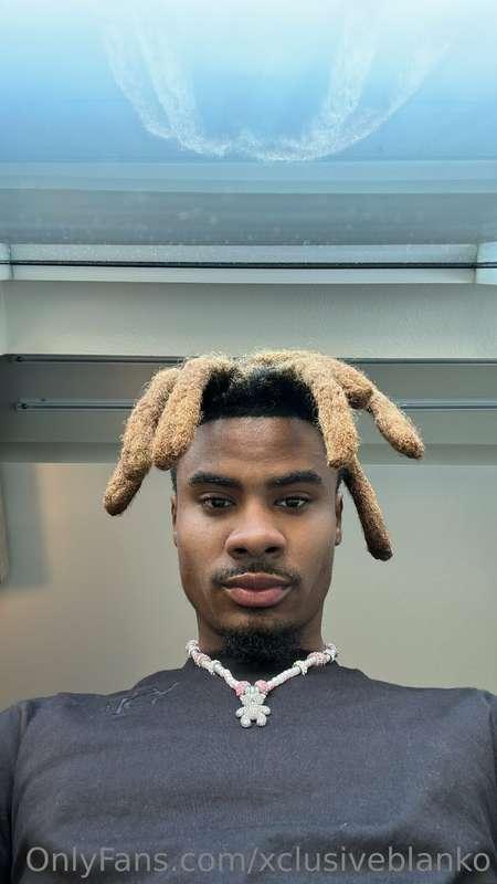 If I had a twin would u Fucc us together..!🥺🍆💗💗💗💗