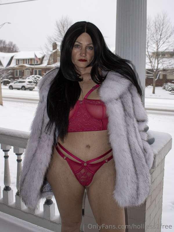 holliess1free image #5