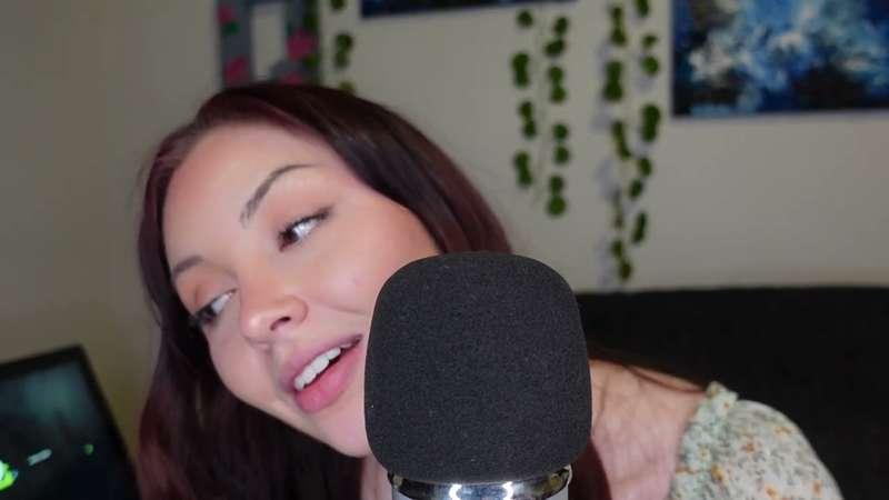 Humming ASMR 