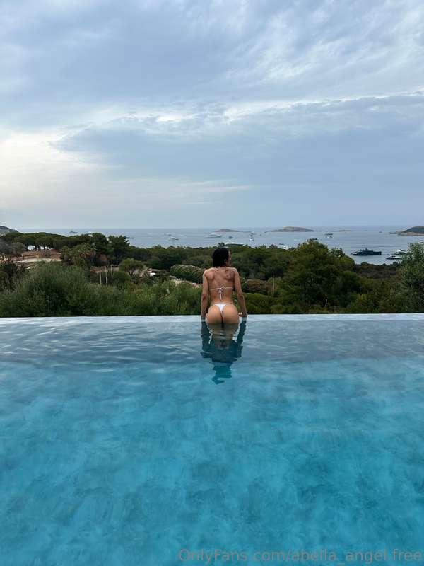 Un panorama fantastico🌊 https://onlyfans.com/bella_angel.vid..