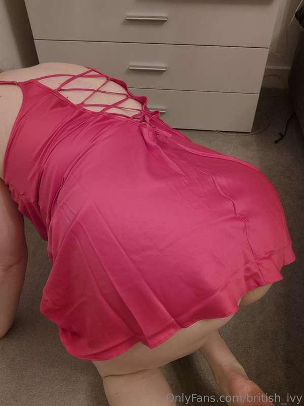 Pull my nightie to the side 🫱🫲