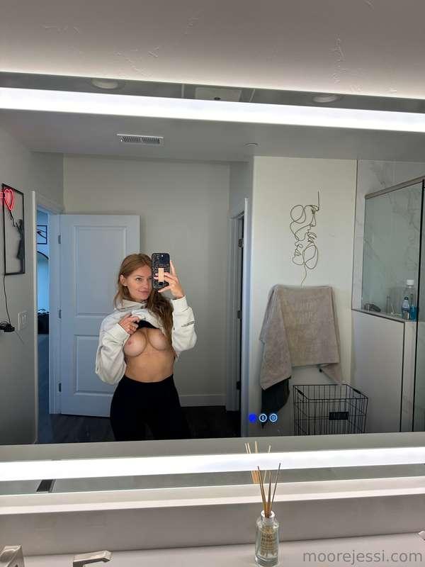 Cock should be between my tits right now. 🤷🏼‍♀️
