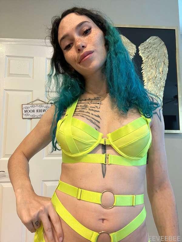 I hope I’m the reason you cum today😈💦
#fyp #threesome #couple #throuple #gg #bg #bj #trans #transgender #dominatrix #submissive