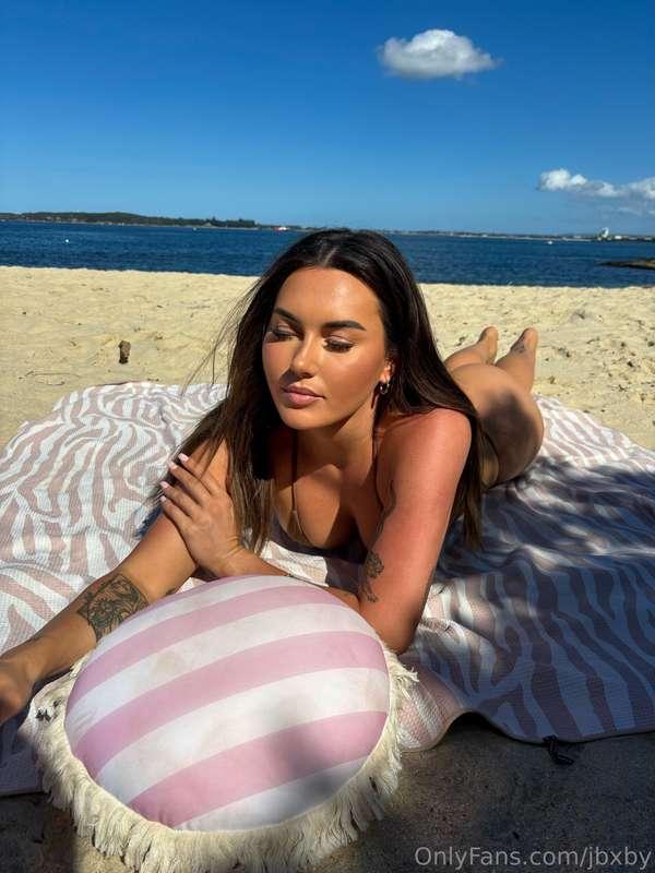Can you tell I loveee the beach 🩵