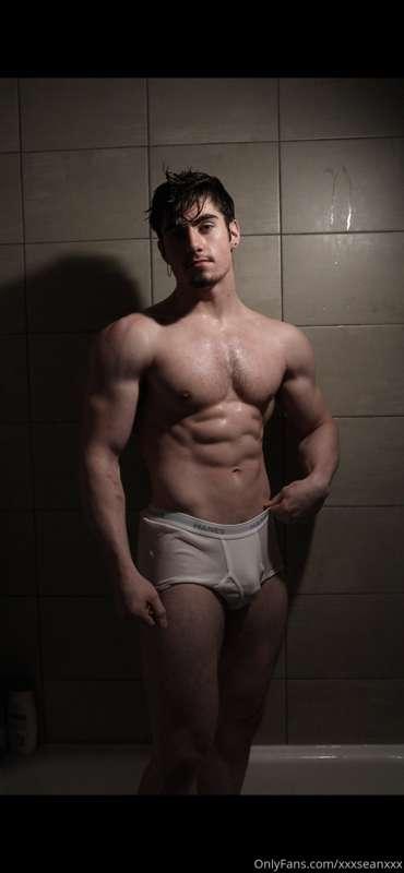 Come shower with daddy 💙😉