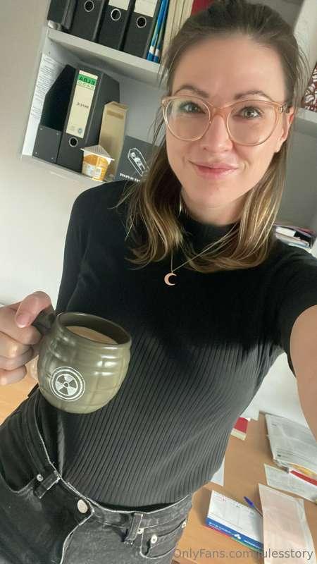 Guten Morgen süßer, hoffe dir geht es gut 🥰 Ich warte auf de..