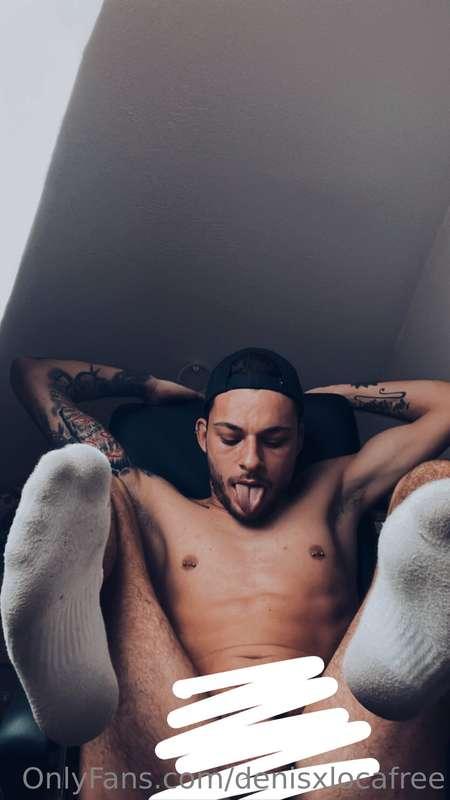 My ***VIP PAGE*** is full of uncensored stuff 🤤🥵💦 @denisxloc..