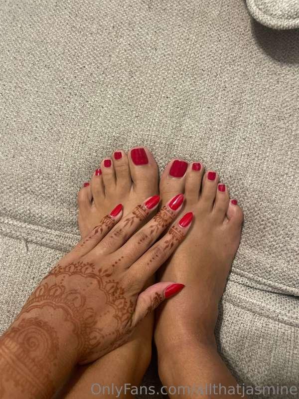 Red toes and nails.

Brazzers specifically asked for red. I ..