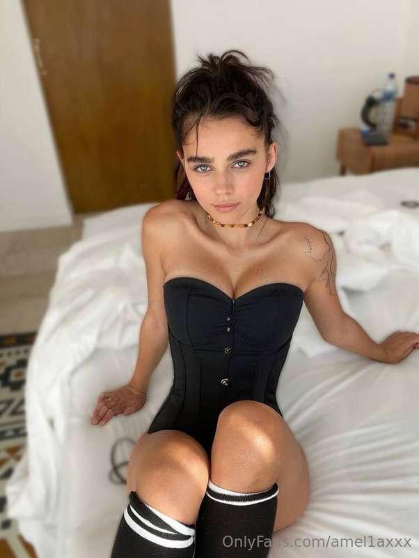 🟢You should be here right now @anavavxsfs 🟢 Hot cutie @anava..