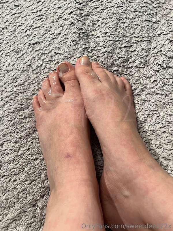 Beautifully glazed toes 🥰 Tip $10 for the full 5 min video o..