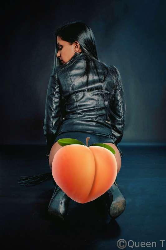 Lose the peach in your DM’s 🍑😉