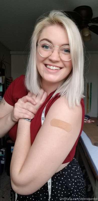 Got my covid vaccine today! I got the JnJ one so just one do..