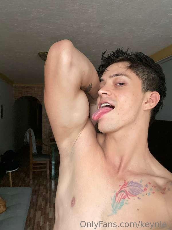 Do you want to lick me babe? 😏🤤