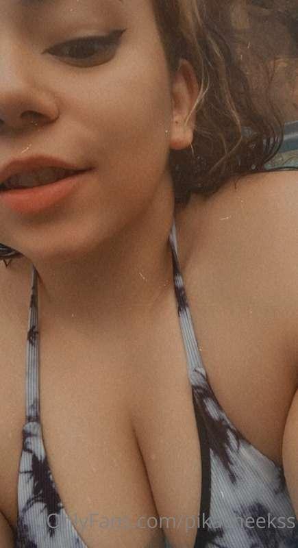 Come swim with me 😘❤️