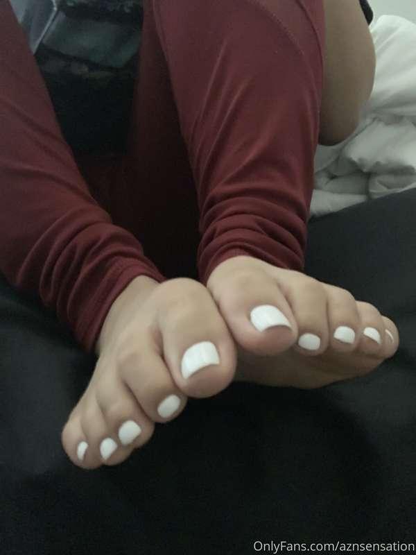 More feet stuff as requested 👣
