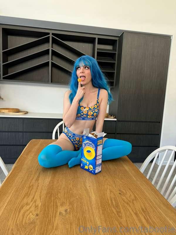 Do you like cheezels? 

Another sneak peek of a set I shot l..