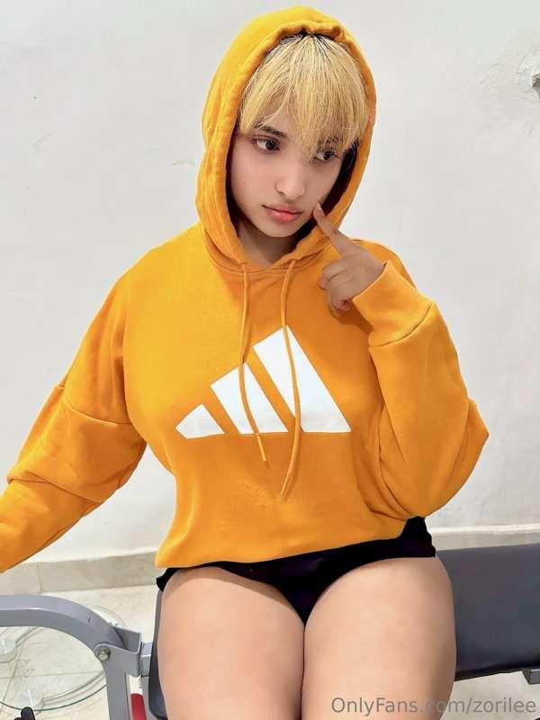 Swipe to see my tits