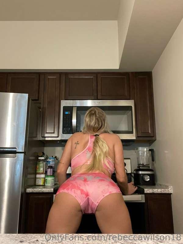 How I expect me being in the kitchen to turn out…every…singl..