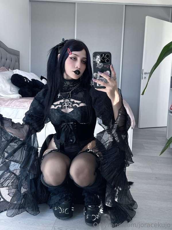 🖤🖤
