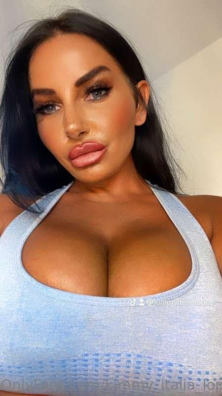 Hey guys I wanna do some naughty nurse pics n vids for you t..