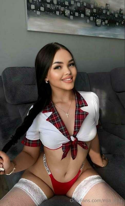 🔥𝐅𝐑𝐄𝐄🔥𝐅𝐑𝐄𝐄🔥𝐅𝐑𝐄𝐄🔥
This innocent cutie @miss_ali loves to ride..
