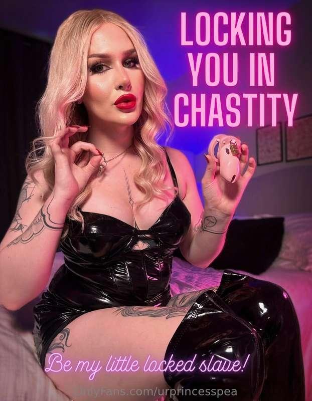 🔒 LOCKING YOU IN CHASTITY 🔒😈 TEASING YOU WITH MY COCK 😈Time ..