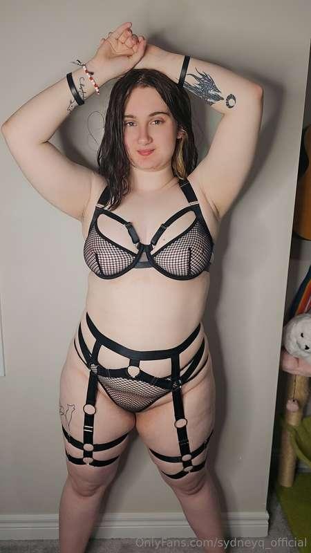 Who has a case of the Mondays? Tested out my new outfit toda..