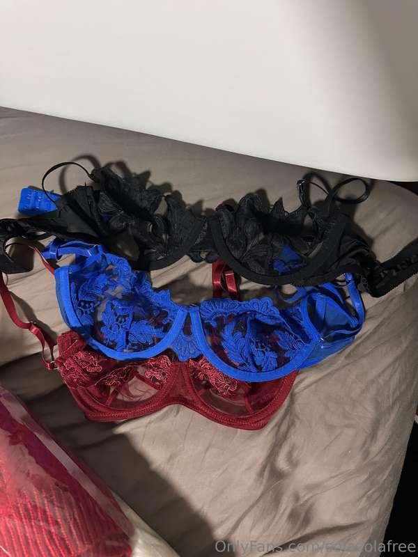 Choose lingerie for me! 💕👙✨