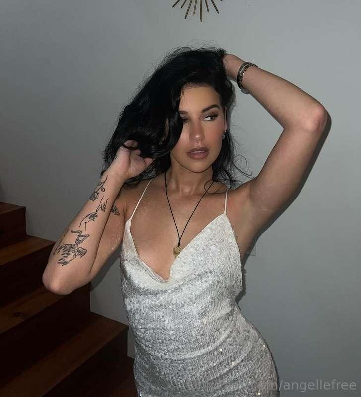 ready to get to know me better? @angellefolse 🤍