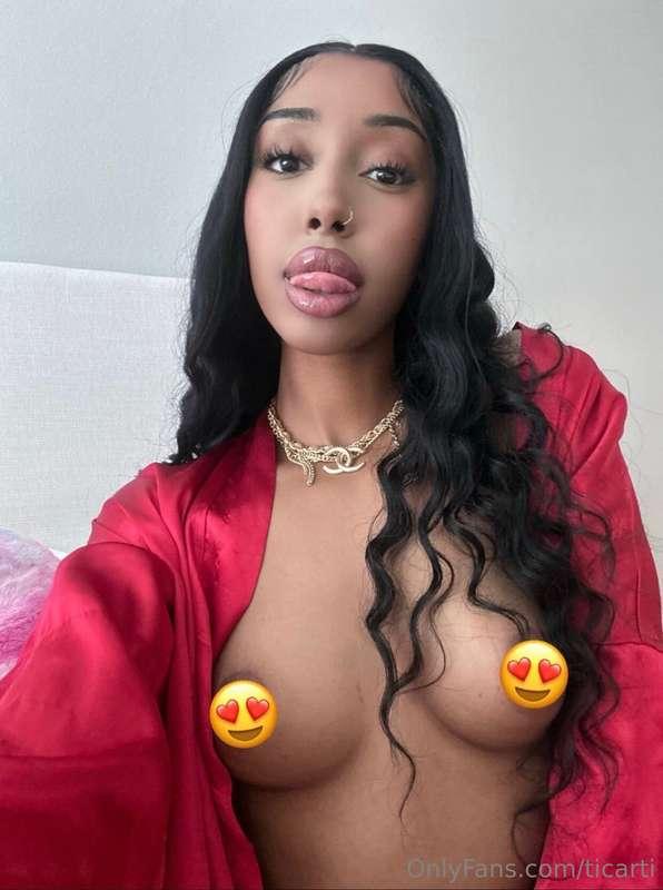 LEAKIN THESE TIDDIES MYSELF CUZ WHY TF NOT 🤪 I’m tired of ac..