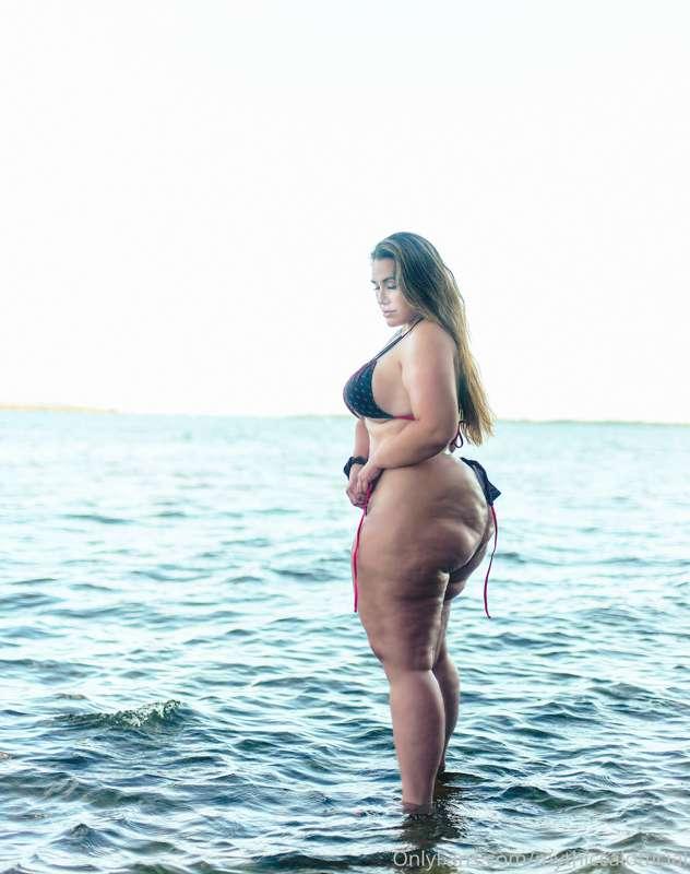 Take me to the beach? You can admire the views 😋