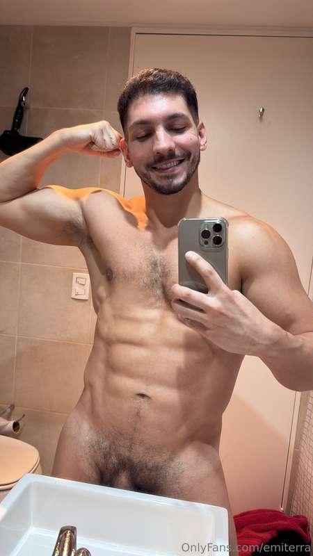 Do you like how my hairs look? 💪🏻