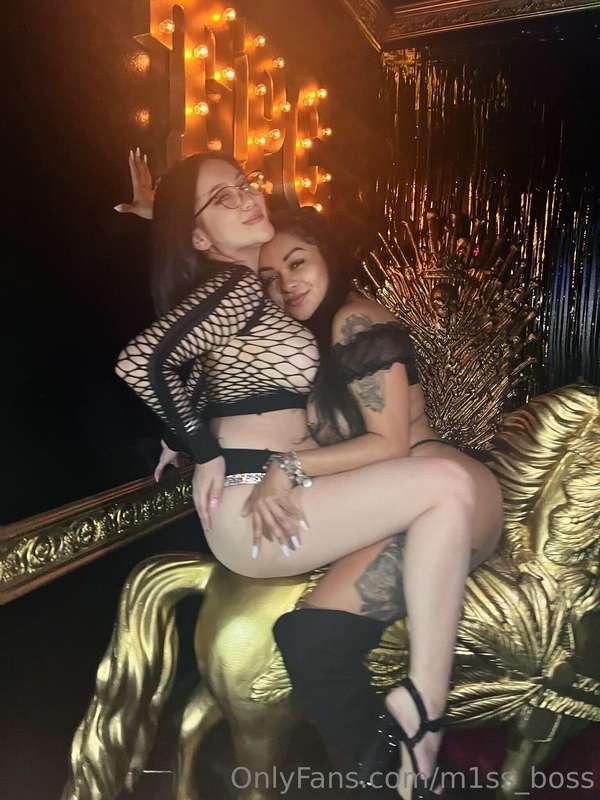 In Smashville with the beautiful @swingvibes 🤪
Red Room take..