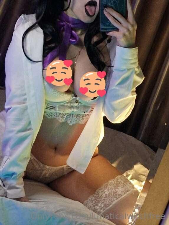 I guess white suits me after all 🥰🥰 Unlock the photos to rem..