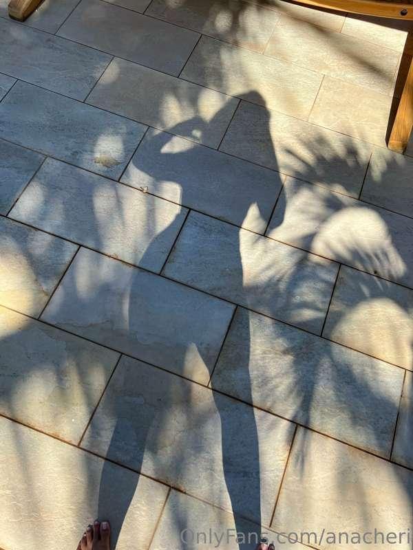Getting that morning vitamin D! ☀️ 
*Leave a tip on this pos..