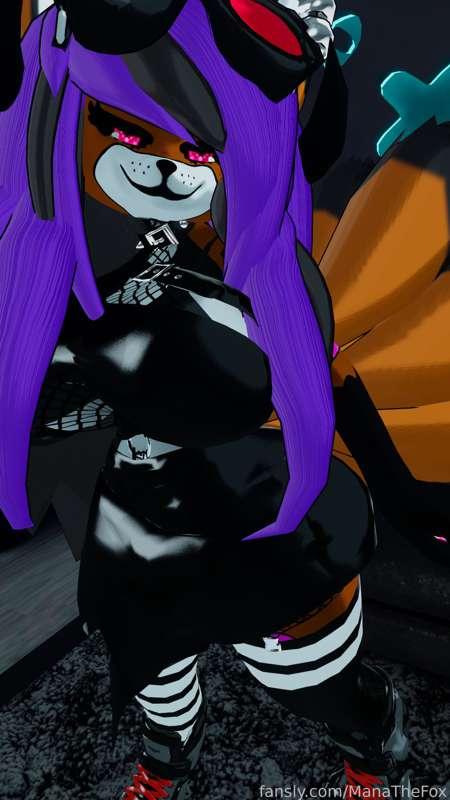 manathefox image #6