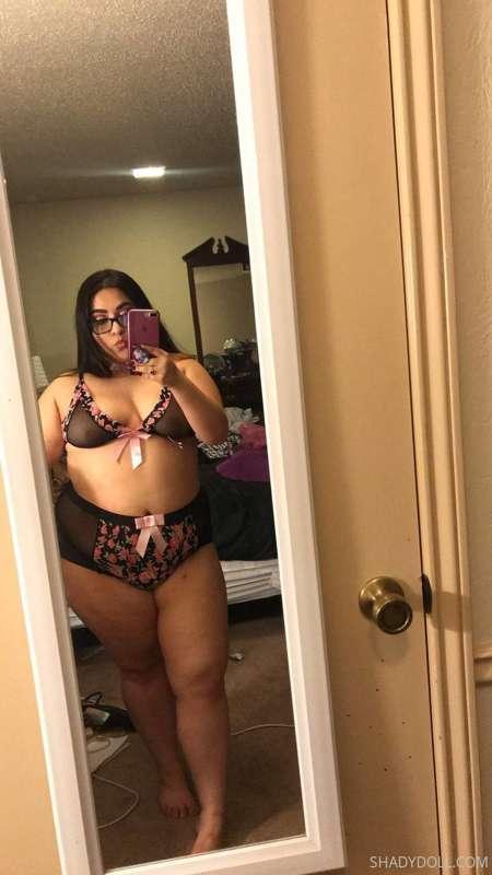 Do you like this lingerie set on me😈