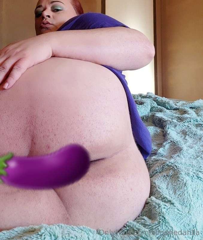 Whatchu doin back there???