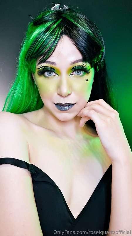 roseiquartzofficial image #0