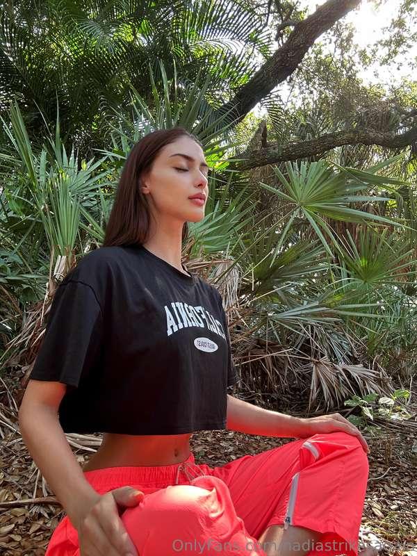 I was meditating at the park to clear my brain and try to de..