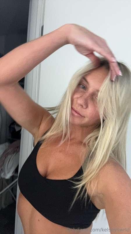 DM me what you find the most attractive on a women…