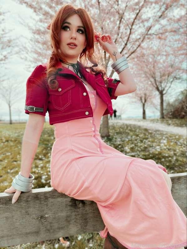 Hope you enjoy these Sakura Aerith pics 🌸