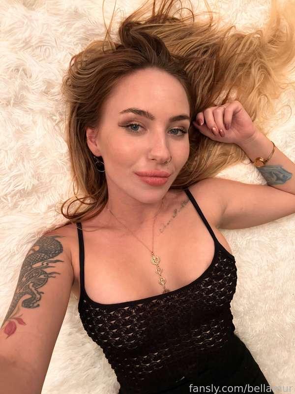 The evening will show what the day was like🥰

#bigboobs #joi #asmr #pussy #blonde #bigass #curvy #amateur #thick #porn